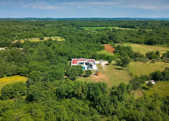 Bateli Holiday home *